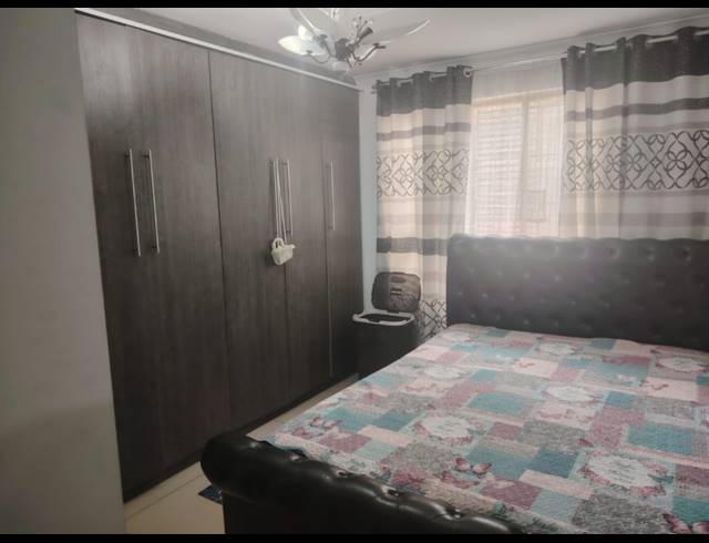 2 BEDROOM SIMPLEX FOR SALE IN BELLAIR